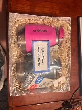 Igloo 10 oz Wine Cooler Tumbler Gift Basket set of 2 Pink & Grey Vacation Travel